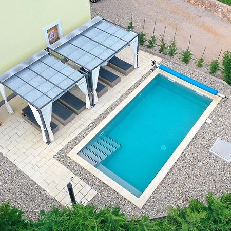 Holiday Home Tos Risika Exterior foto