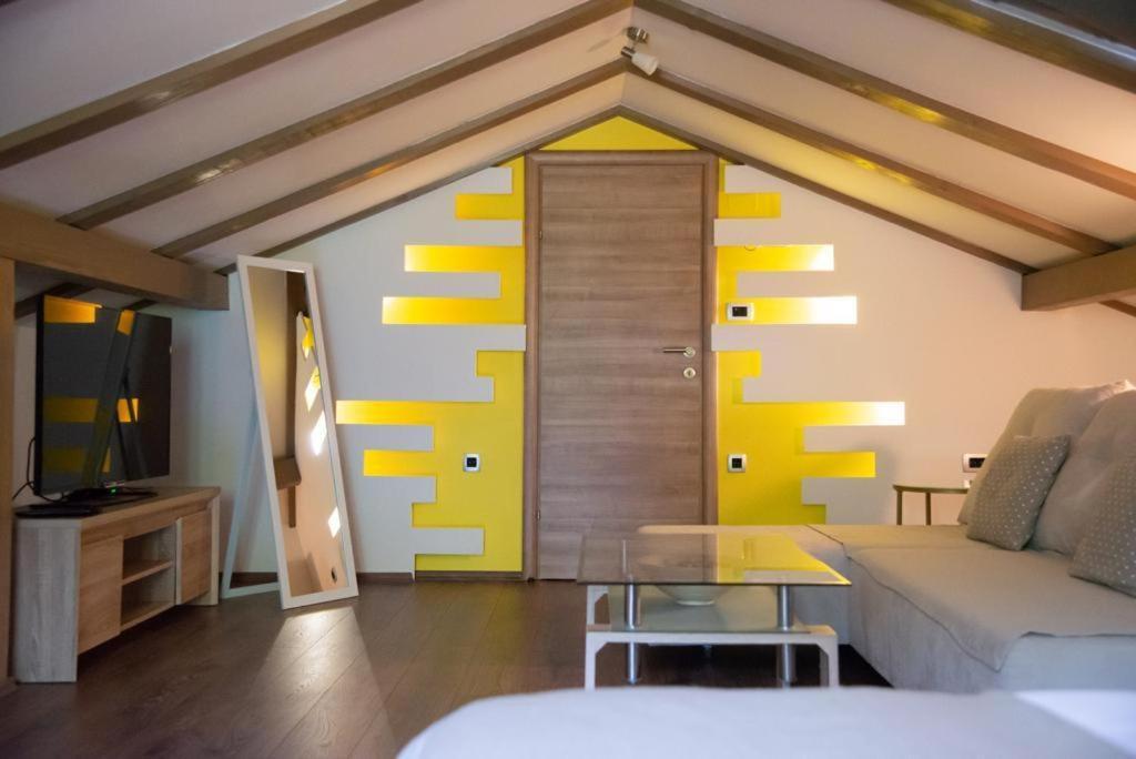 Holiday Home Tos Risika Exterior foto