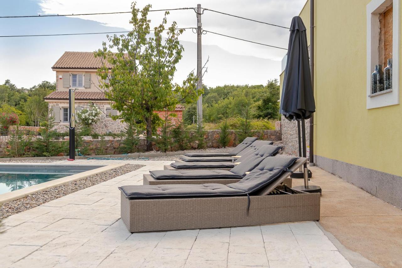 Holiday Home Tos Risika Exterior foto