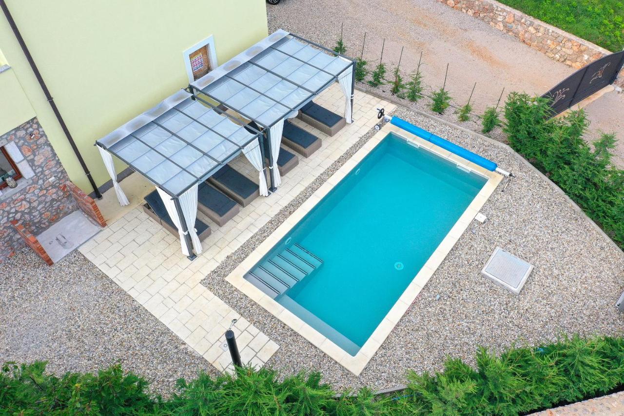 Holiday Home Tos Risika Exterior foto