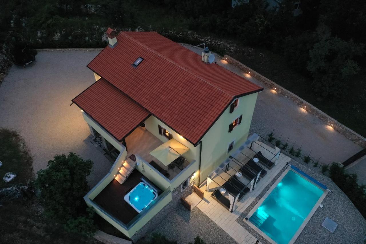 Holiday Home Tos Risika Exterior foto